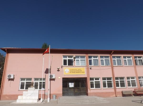 Sandıklı Yavuz Selim Mesleki ve Teknik Anadolu Lisesi Fotoğrafı
